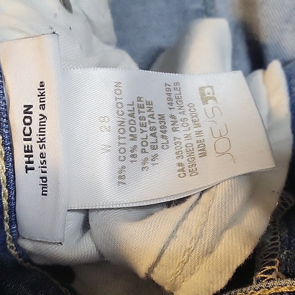 Jeans - Picture 8 of 12